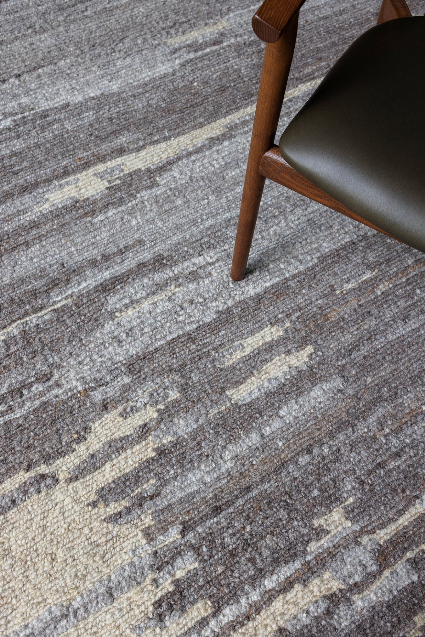 location image of the Astratto milo designed by designer rugs