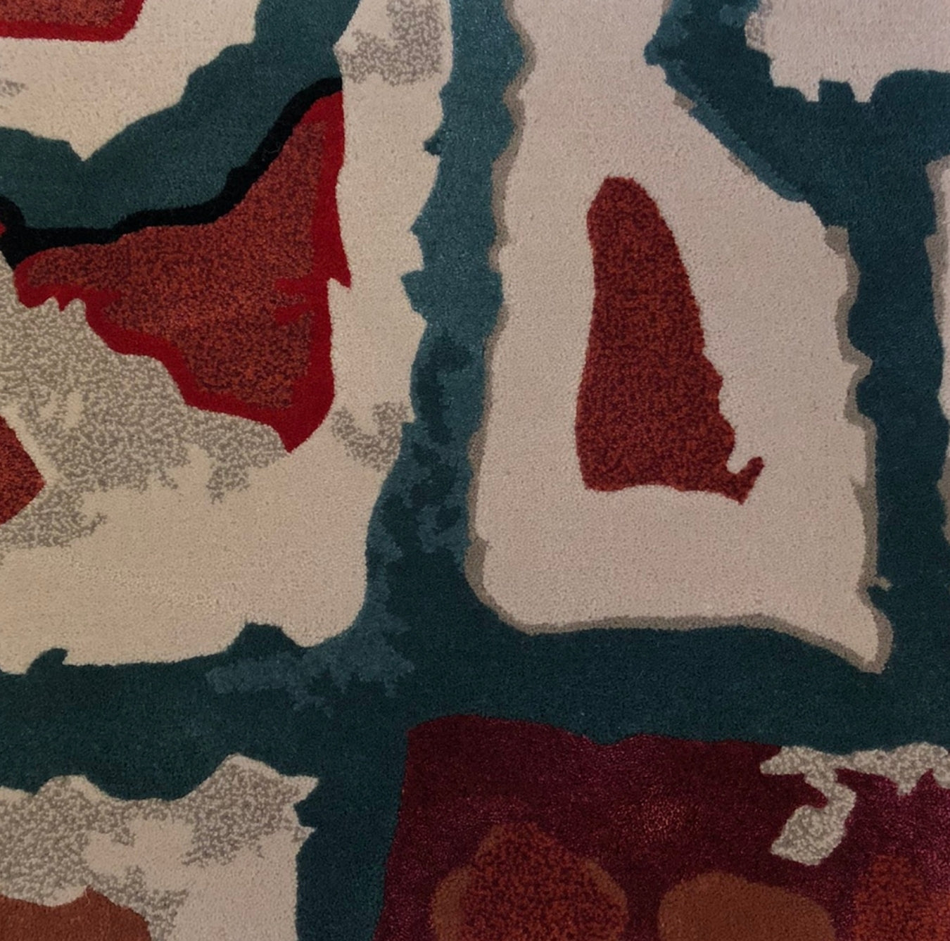 Lungarung Hand Tufted