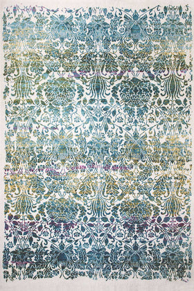 Product image of traditional Majesty rug in blue colour