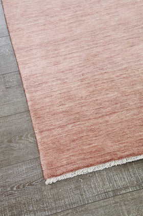 Detailed view of textured Zen rug in pink colour
