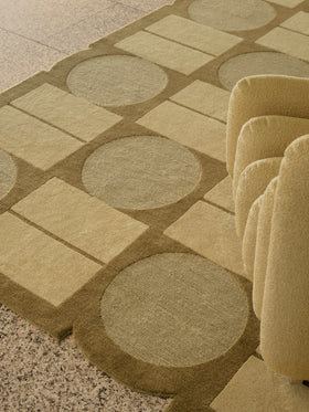 Vivo handknot rug by Greg Natale in a modern interior – designer rug with organic linear pattern, handknotted in wool for soft texture, depth, and artisanal quality