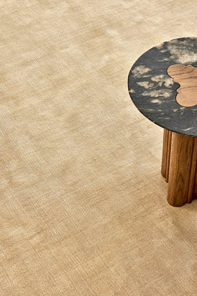 close up image of the sabi-Champagne-rug