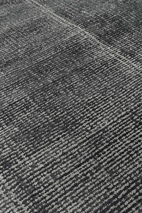 Detailed view of Tungsten rug in charcoal colour