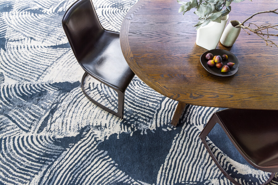 designer-rugs-shibori- Tassel Fern -charcoal -Dining- close up