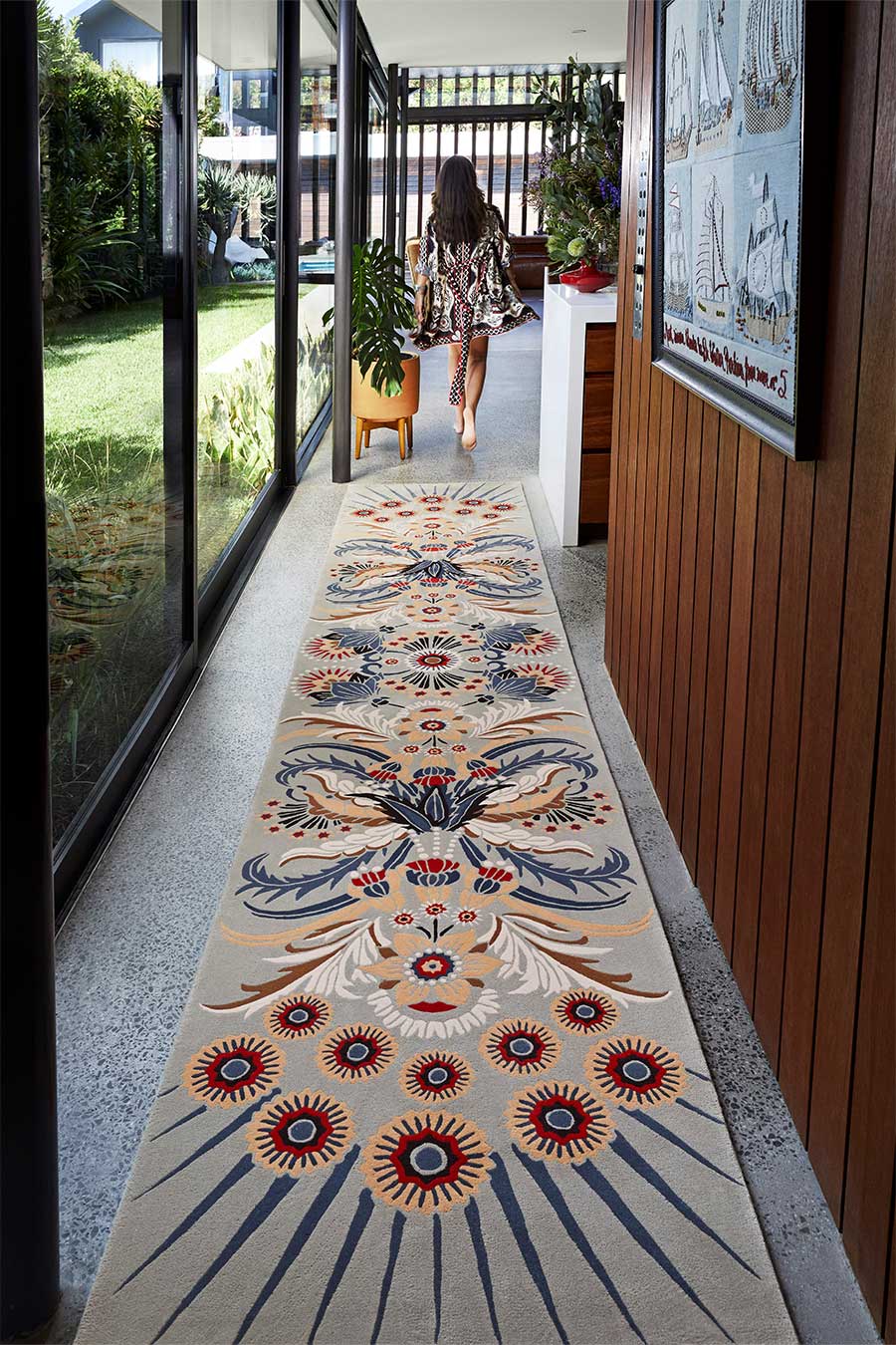 designer-rugs-house-of-heras-Morning-Flowers-lo-01-hr.