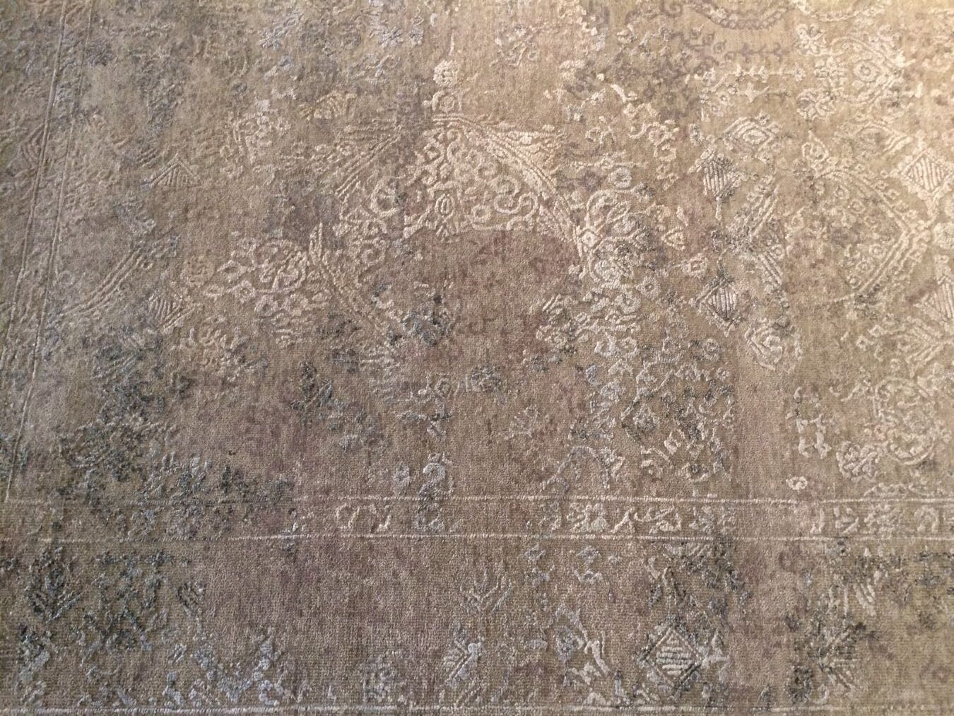 designer rugs- Anita silver - handknot-rug-cl-low